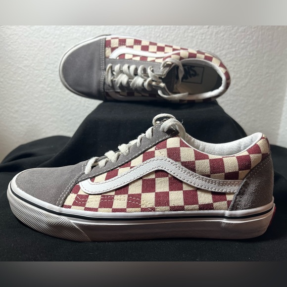 Vans Shoes - Checker White & Red with Grey - Women’s Size 6.5 & Men’s Size 5 - Picture 2 of 11